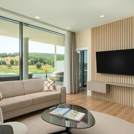 Evergreen Health Longevity 5*